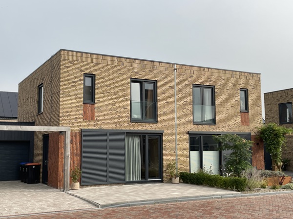 Emmeloord (NL) Aqua Geel-Bruin/Aqua Oranje Blauw 