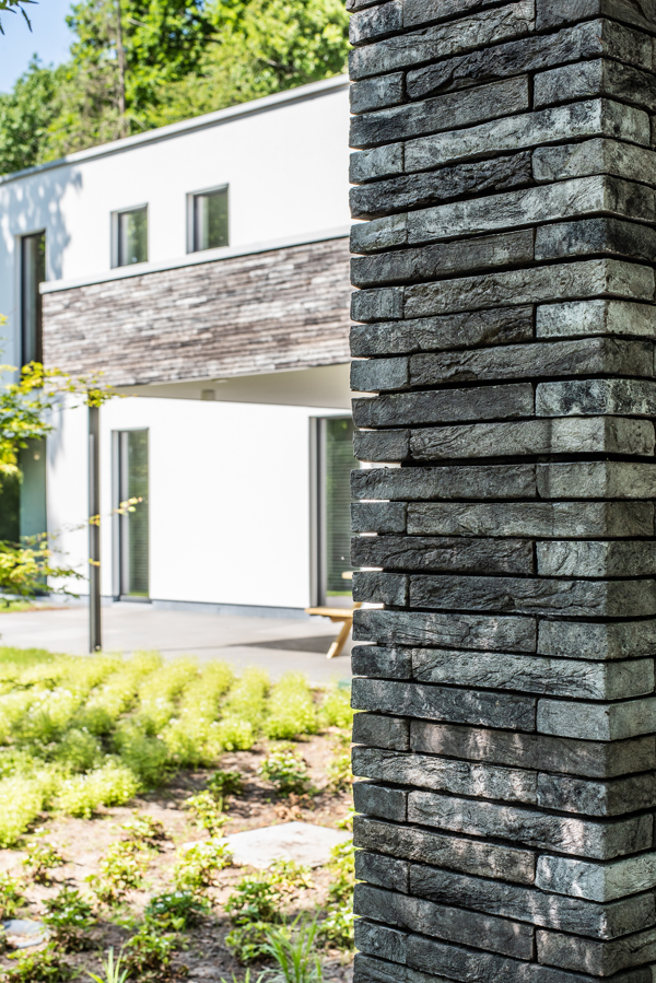 Oud-Turnhout (België) - Selmo Milano Smoked (S.Anselmo) 