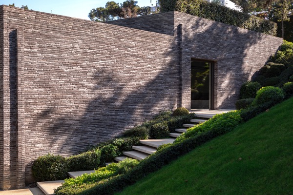 Tbilisi (Georgië) -  Selmo Milano Smoked (S.Anselmo)